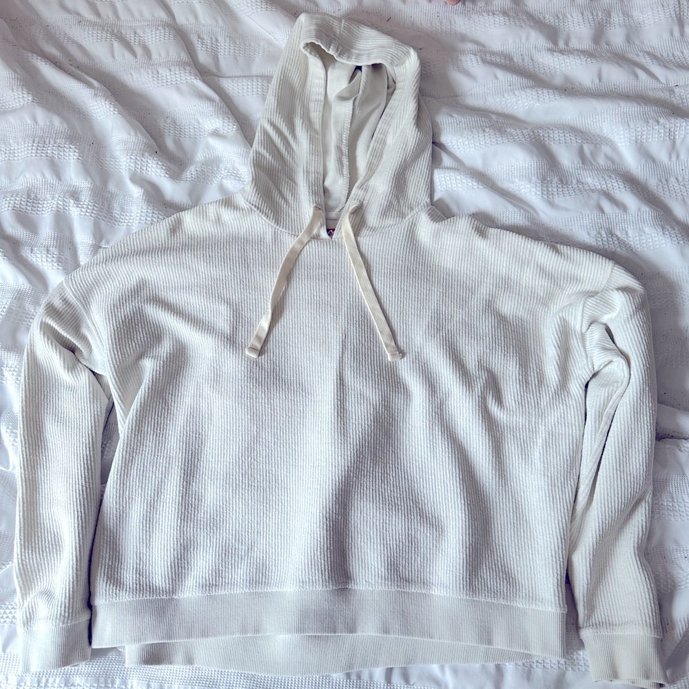 White Altar’d State Sweatshirt Size Medium